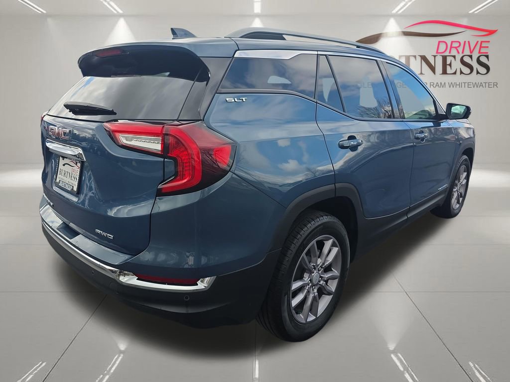 Certified 2024 GMC Terrain SLT w/ Infotainment Package II AWD/4WD image 8