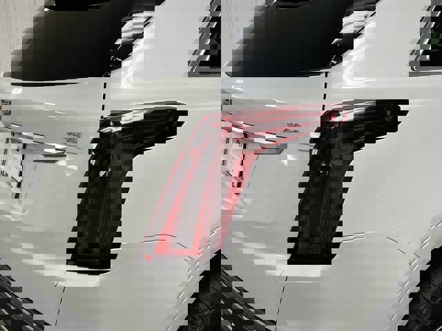 Certified 2023 Cadillac XT5 Premium Luxury image 11