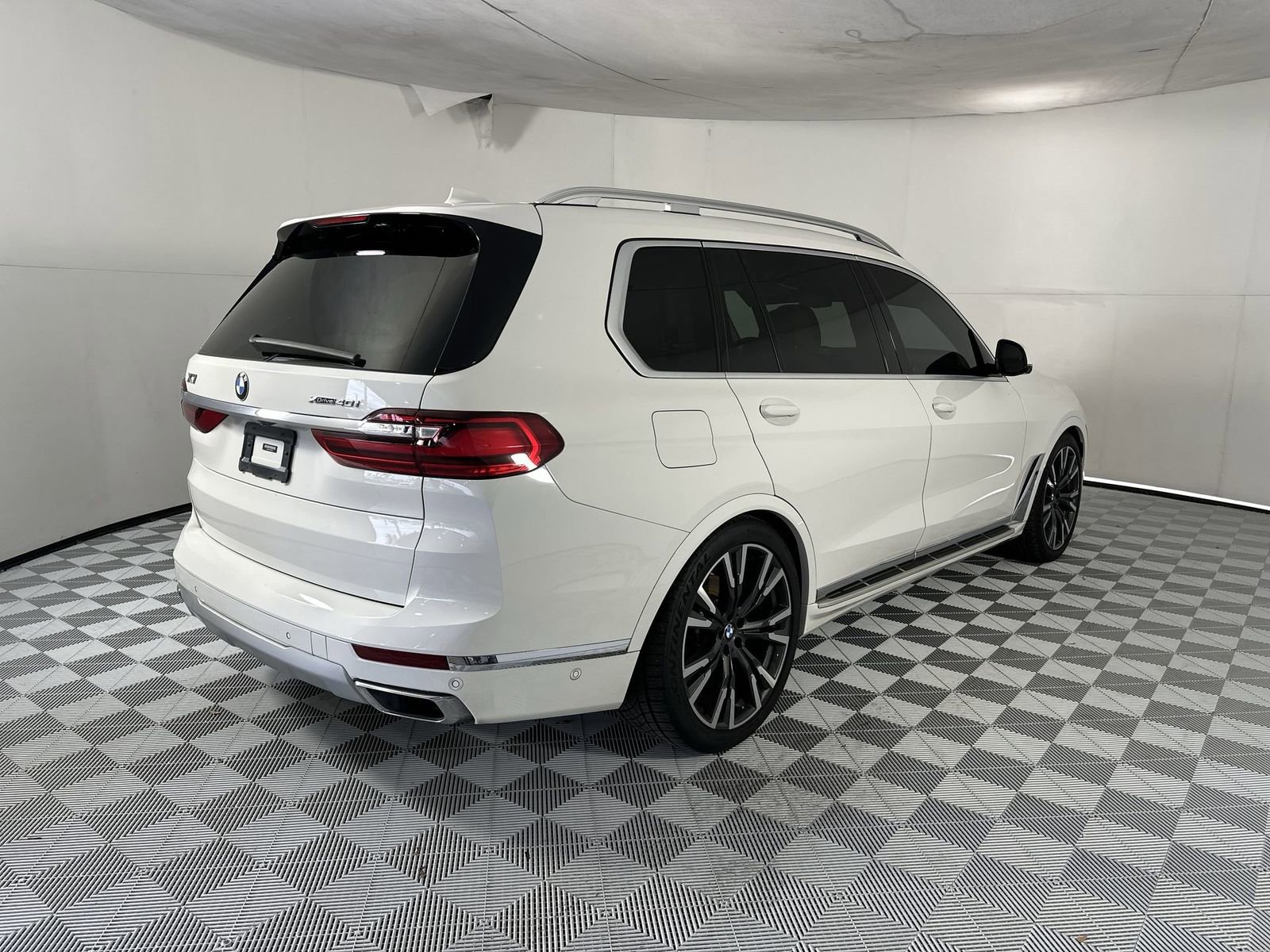 Used 2021 BMW X7 xDrive40i w/ Executive Package AWD/4WD image 8
