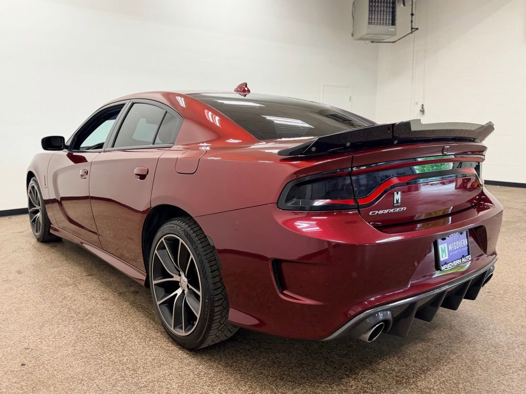 Used 2018 Dodge Charger R/T w/ Plus Group RWD image 3