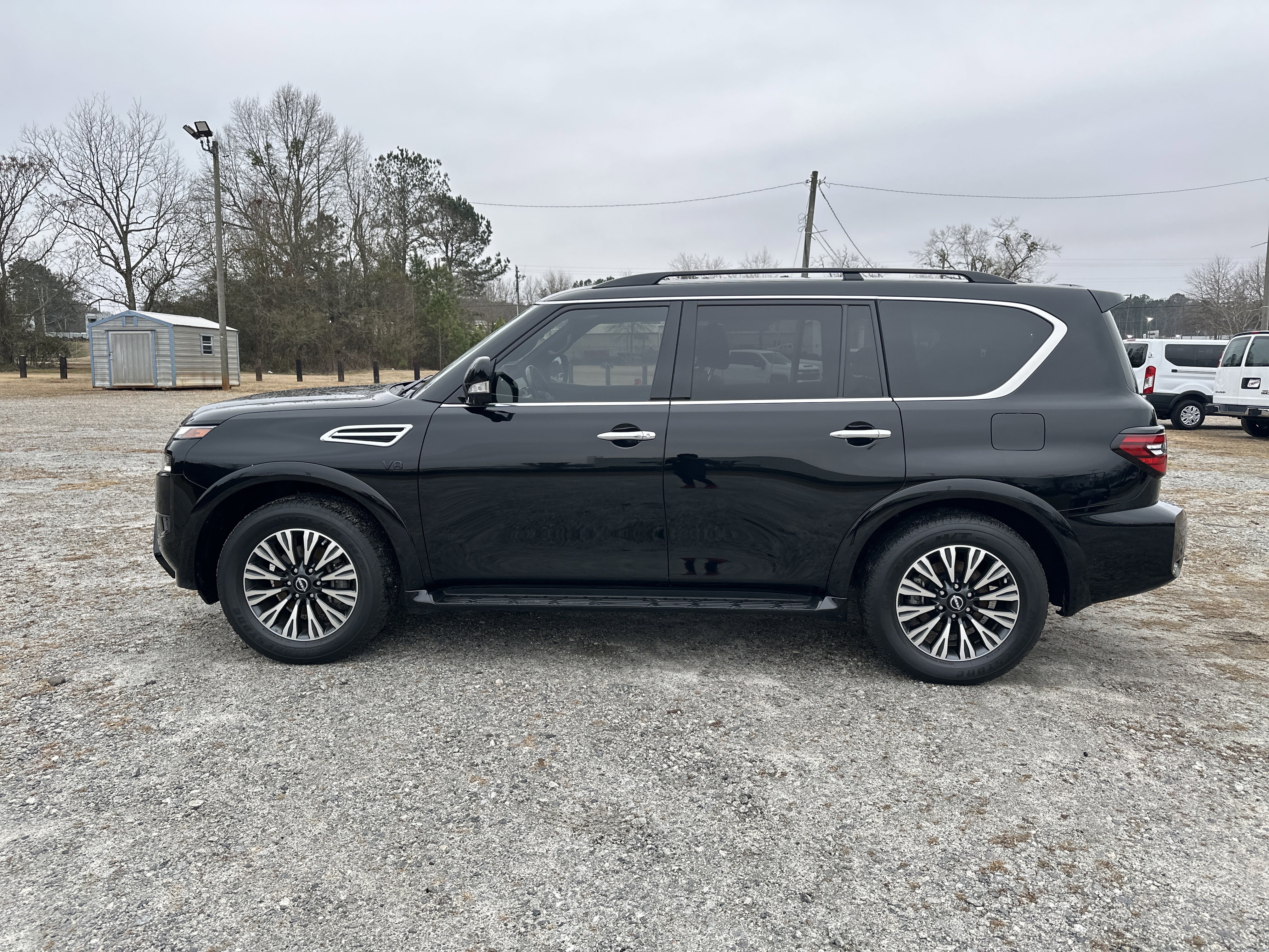 Used 2022 Nissan Armada SL w/ Midnight Edition Package image 8