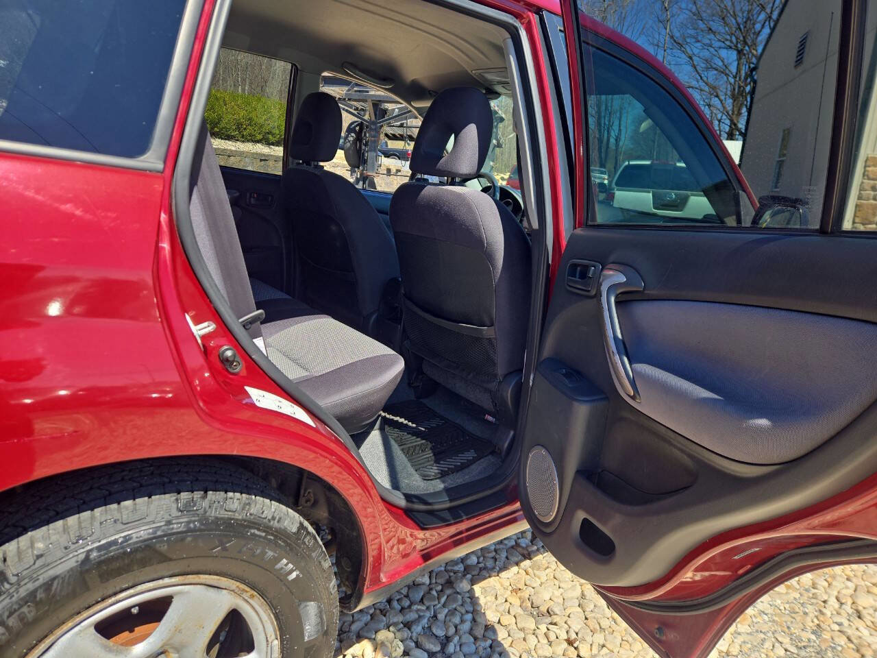 Used 2005 Toyota RAV4 4WD image 24