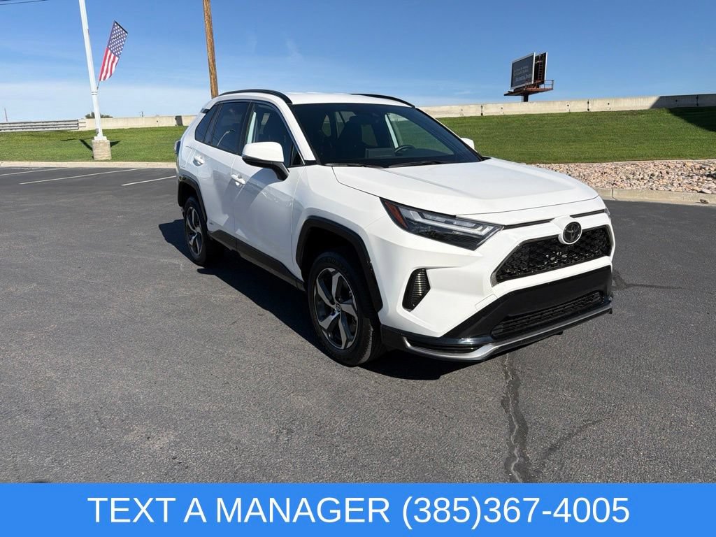 Used 2025 Toyota RAV4 SE AWD/4WD image 1