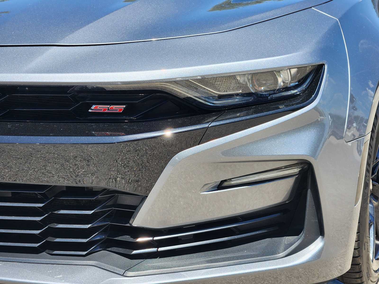 Used 2019 Chevrolet Camaro SS RWD image 7
