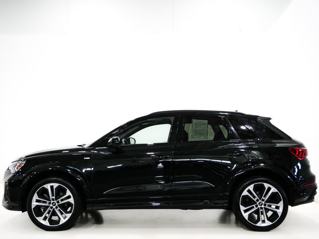 Used 2021 Audi Q3 2.0T Premium Plus w/ Premium Plus Package AWD/4WD image 6