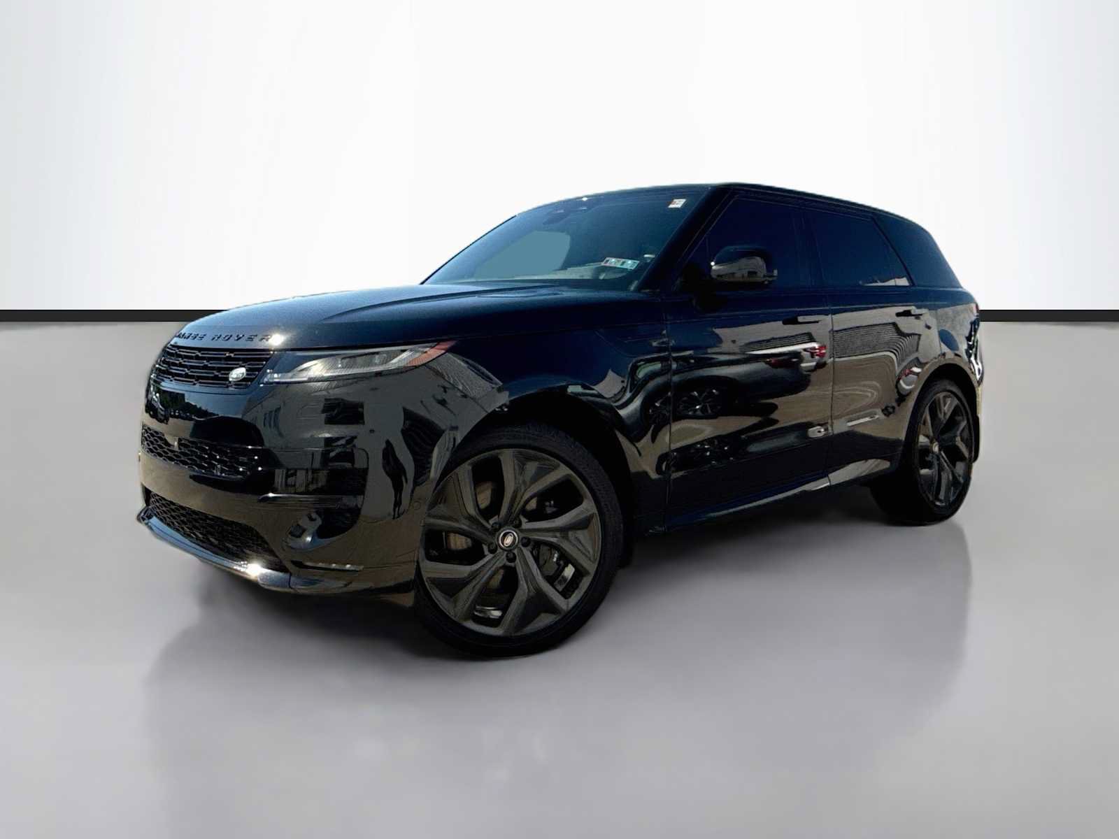 Certified 2025 Land Rover Range Rover Sport Dynamic SE AWD/4WD image 1