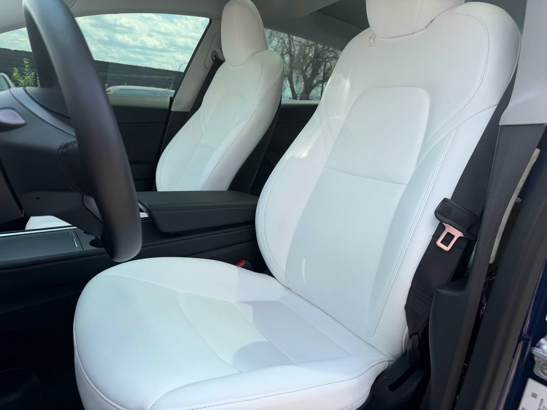 Used 2023 Tesla Model 3 Standard Range RWD image 31