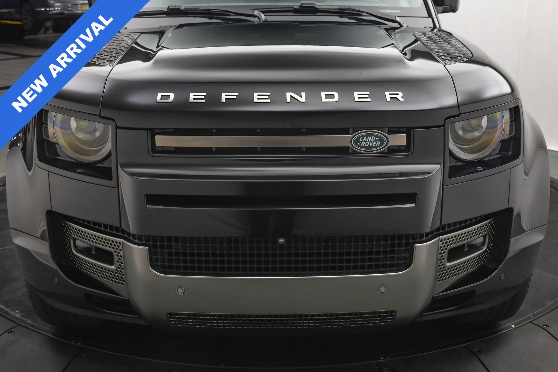 Used 2023 Land Rover Defender 130 X image 27