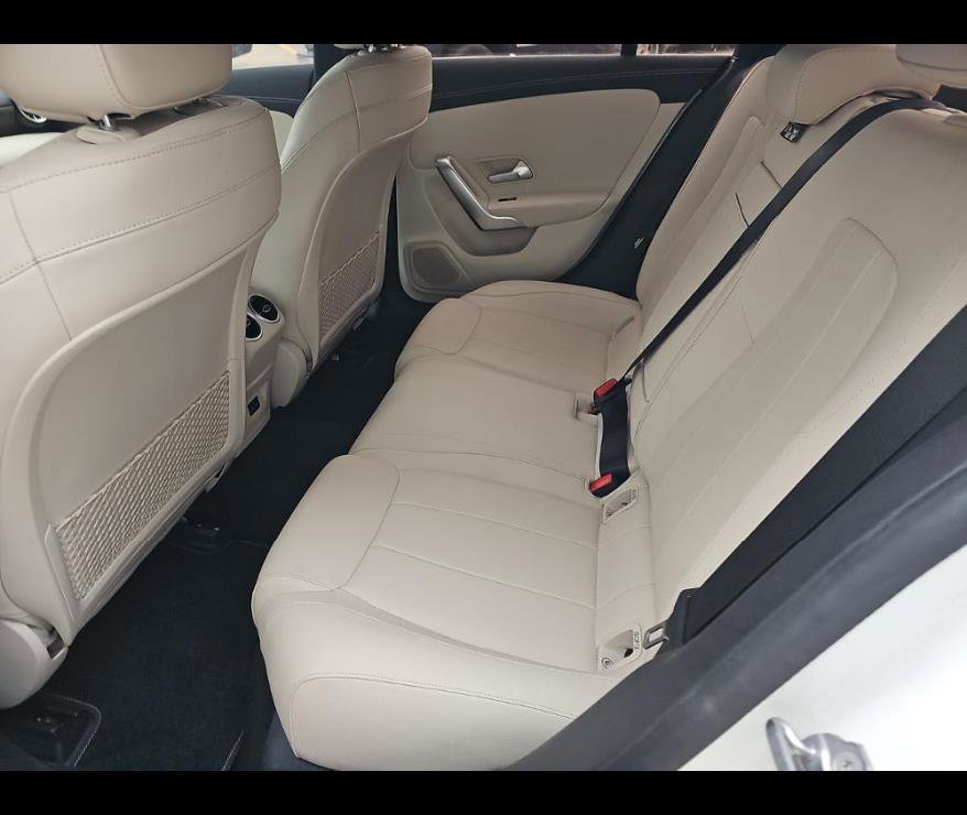 Used 2021 Mercedes-Benz CLA 250 4MATIC w/ Premium Package image 7