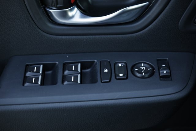 Used 2025 Honda Pilot EX-L image 18