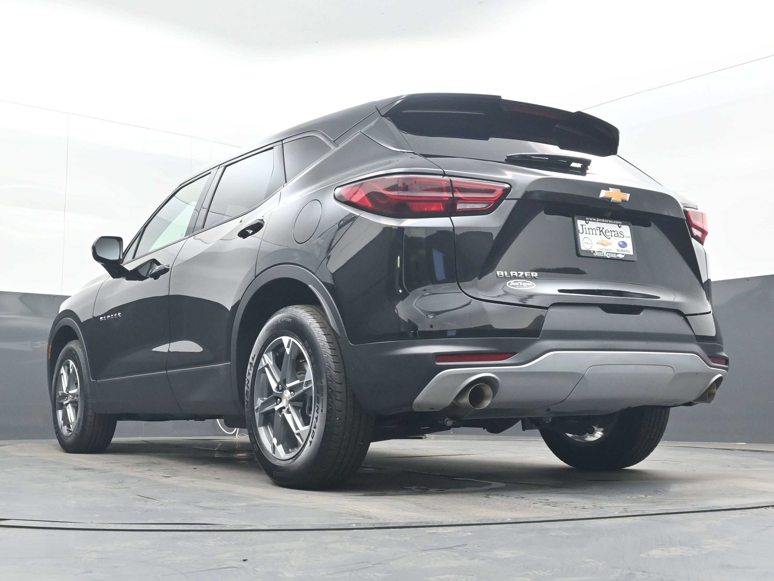 Used 2025 Chevrolet Blazer LT FWD image 31