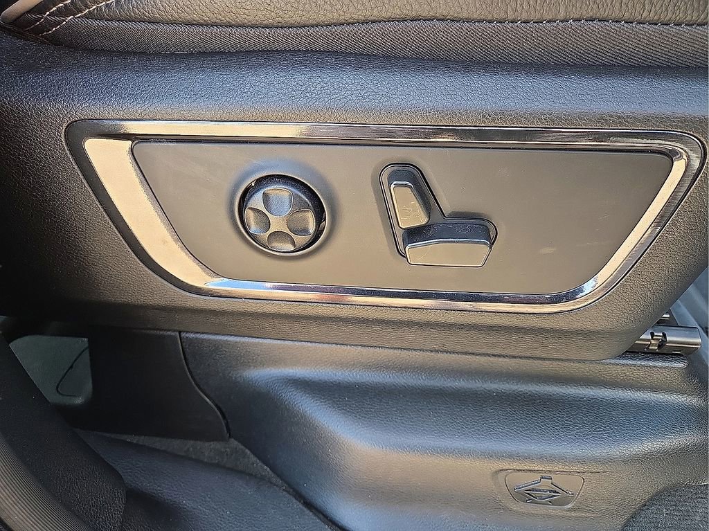 Used 2022 RAM 1500 Limited w/ Trailer Tow Group image 15