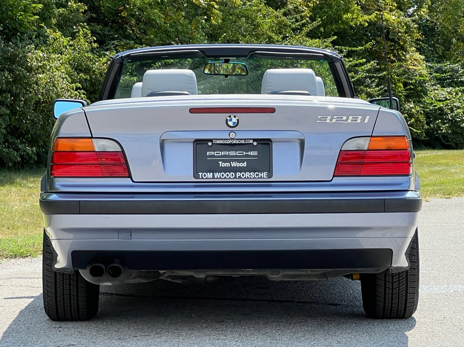 Used 1996 BMW 328i Convertible RWD image 7
