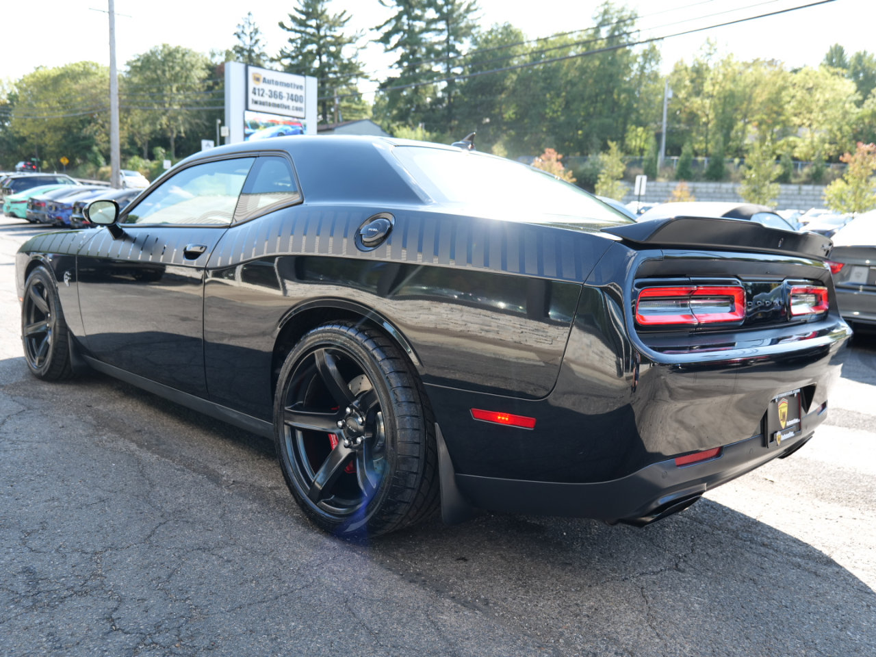 Used 2015 Dodge Challenger SRT Hellcat image 90