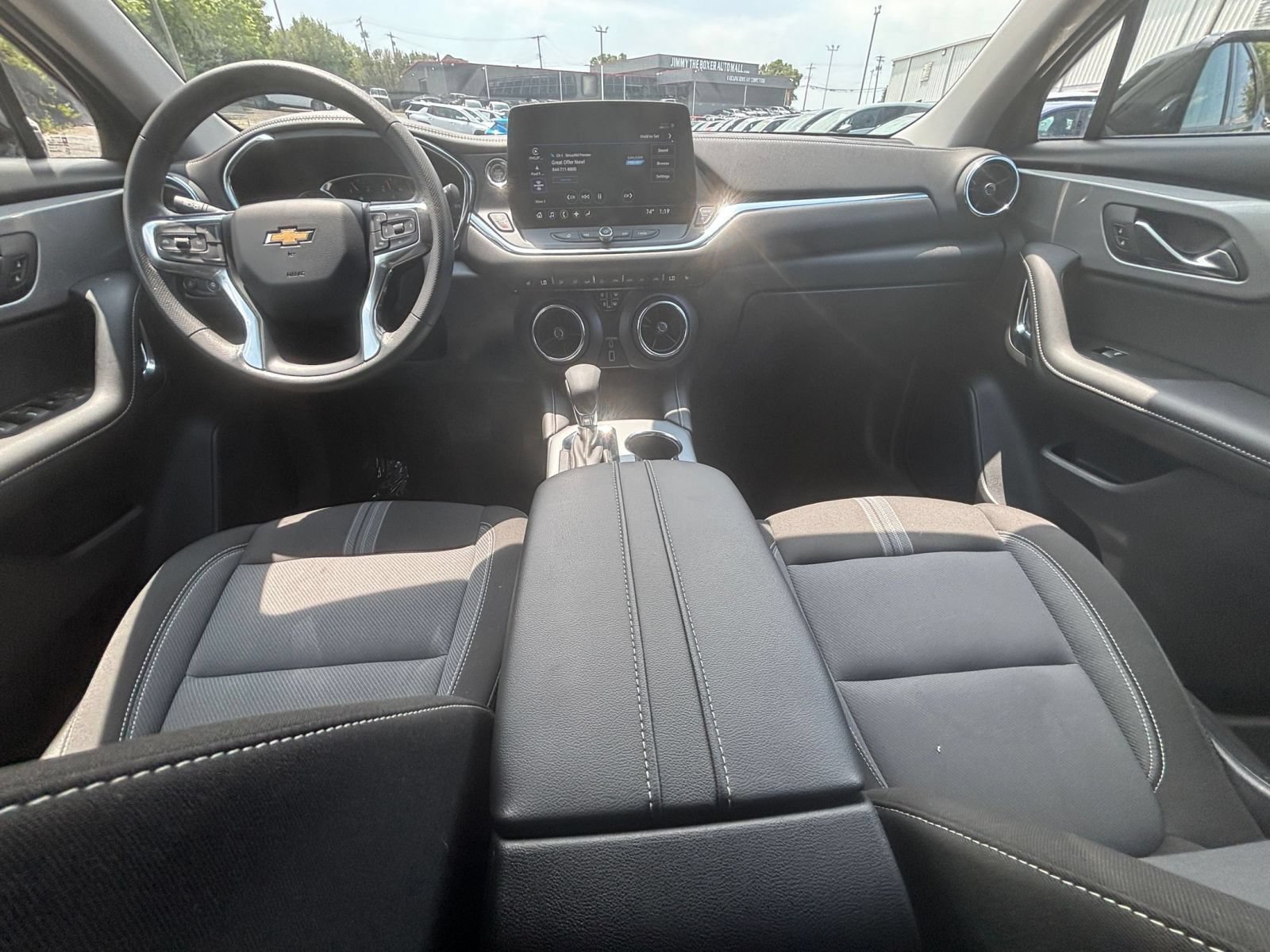 Used 2025 Chevrolet Blazer LT FWD image 28
