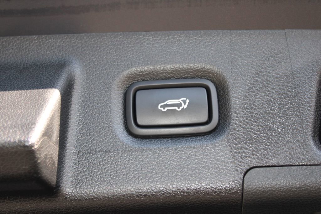 Used 2023 Hyundai Santa Fe Limited image 35