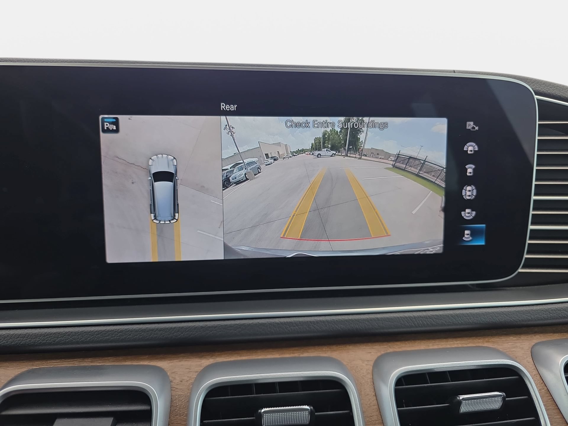 Certified 2021 Mercedes-Benz GLS 450 4MATIC image 23