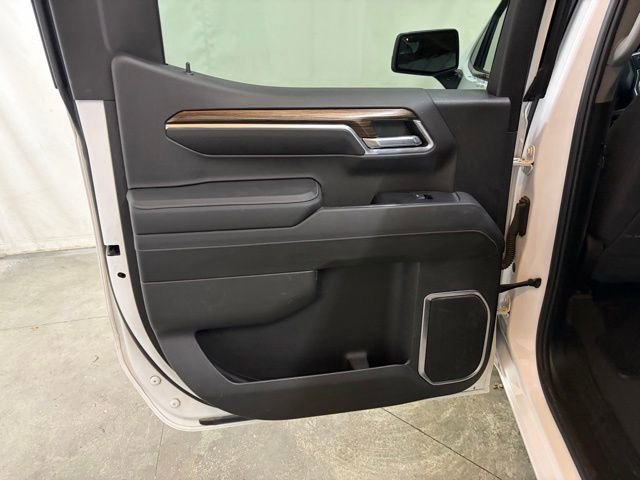 Used 2023 Chevrolet Silverado 1500 LT w/ Protection Package AWD/4WD image 18