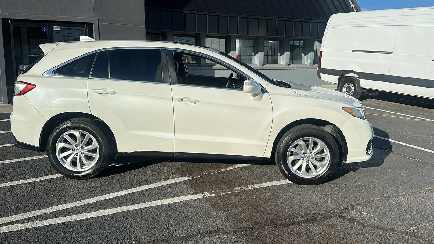 Used 2016 Acura RDX AWD image 2