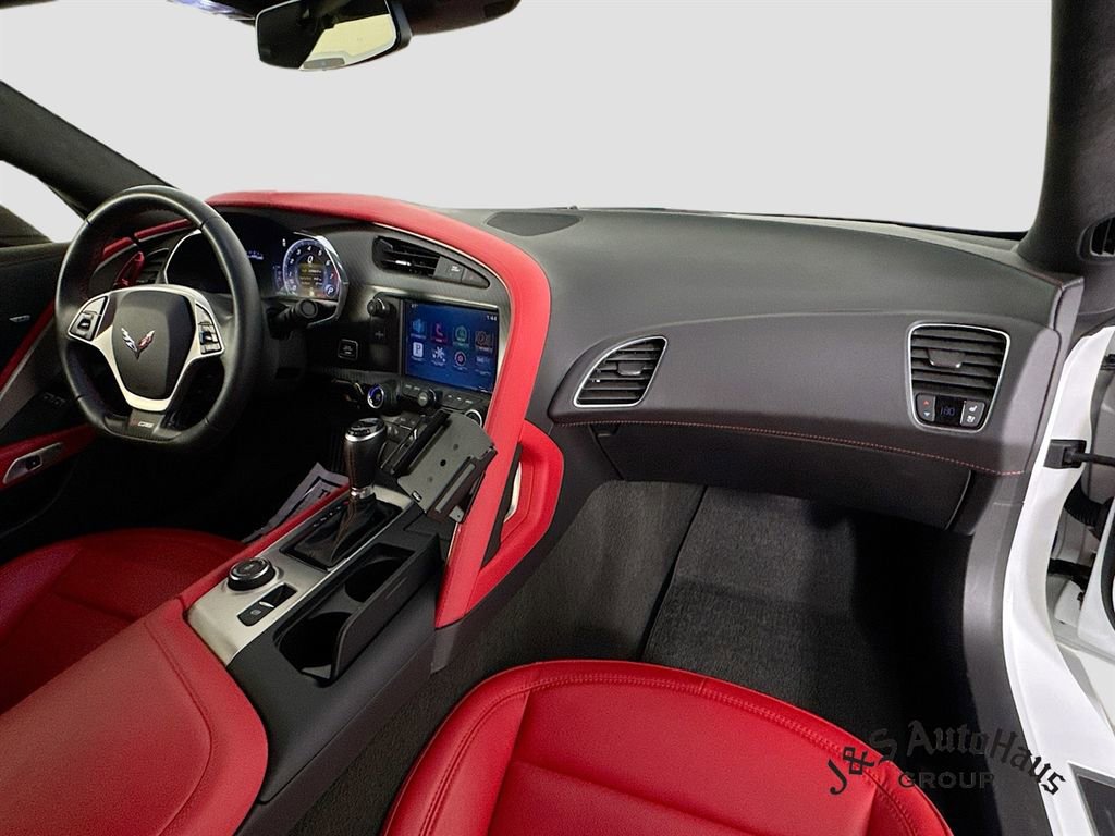 Used 2015 Chevrolet Corvette Z06 w/ 3LZ Preferred Equipment Group image 28