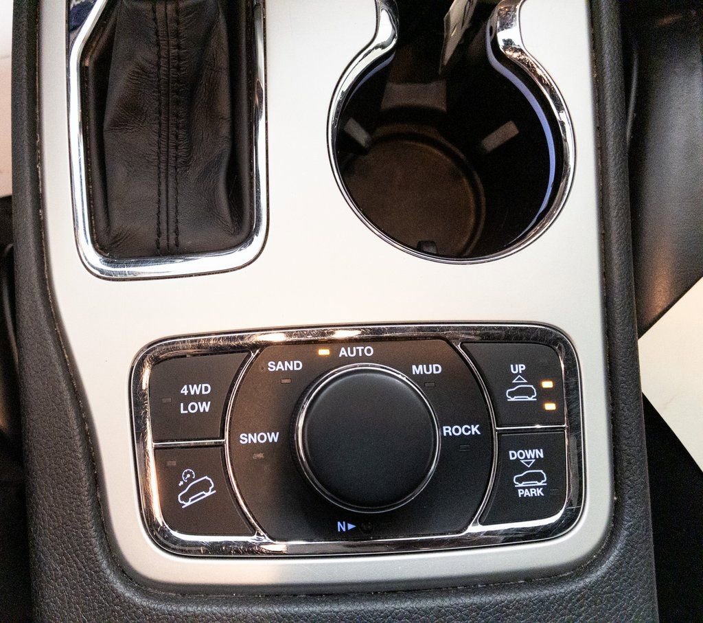 Used 2016 Jeep Grand Cherokee High Altitude image 17