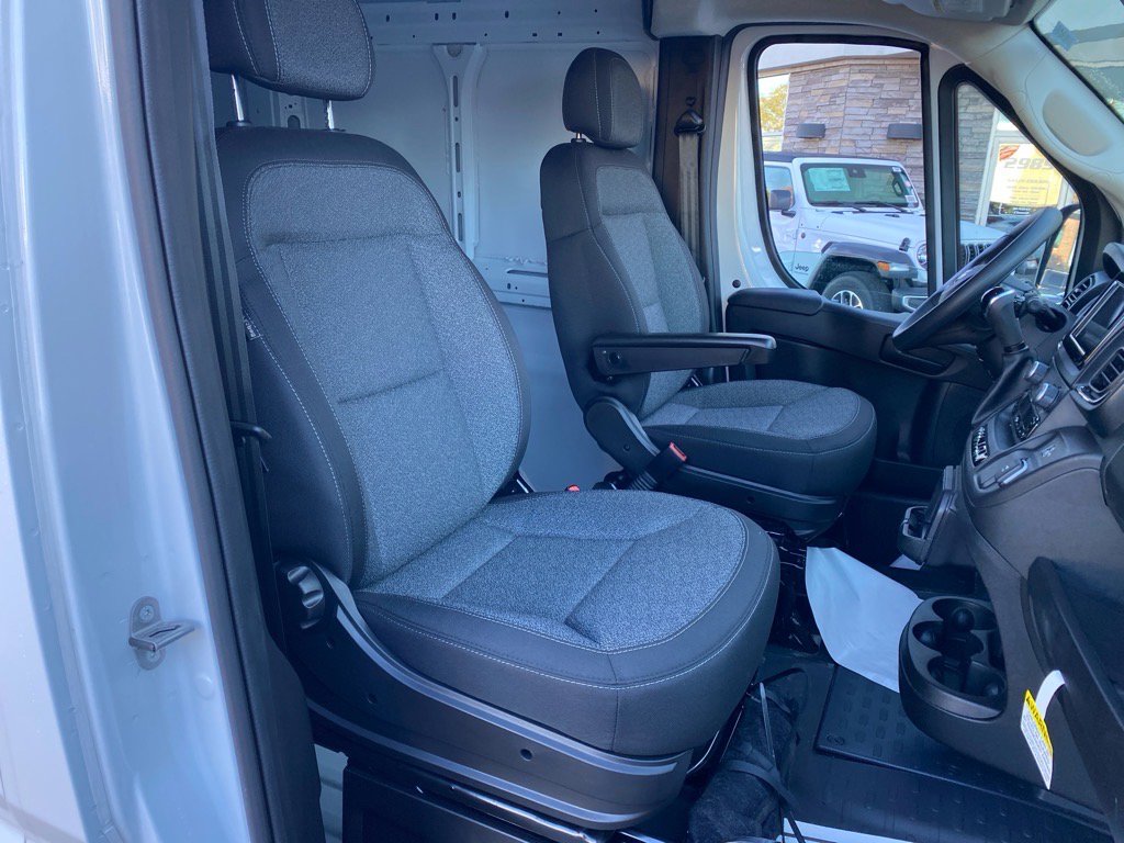 Used 2025 RAM ProMaster 2500 w/ Storage Group image 21