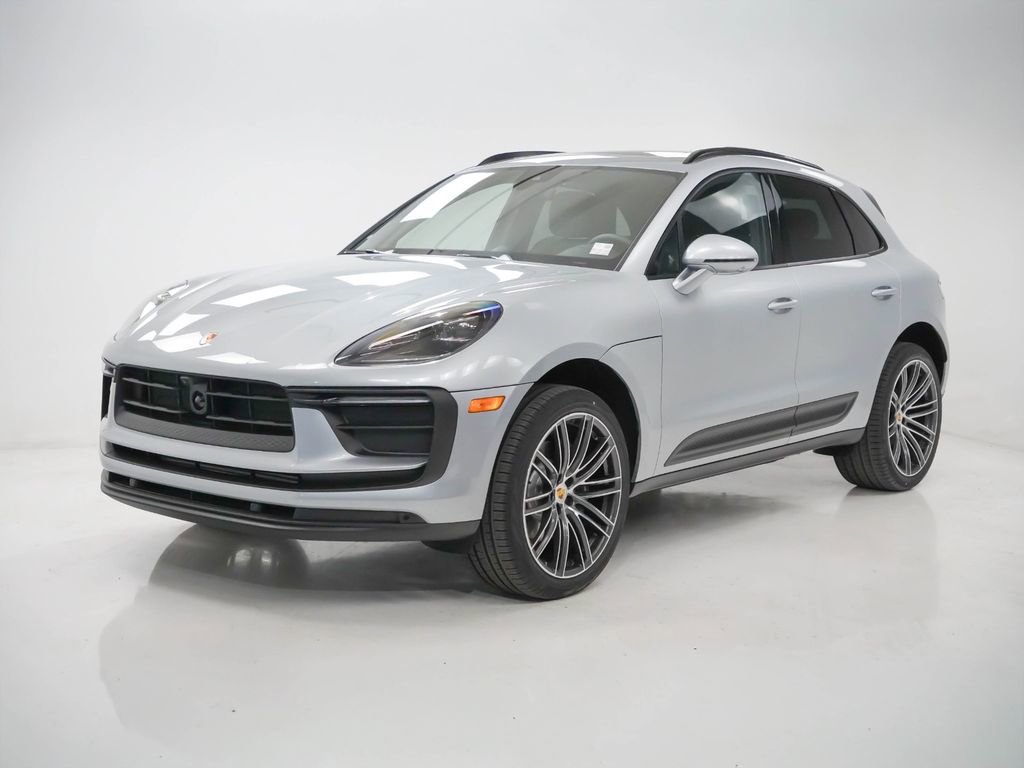 Used 2026 Porsche Macan image 1