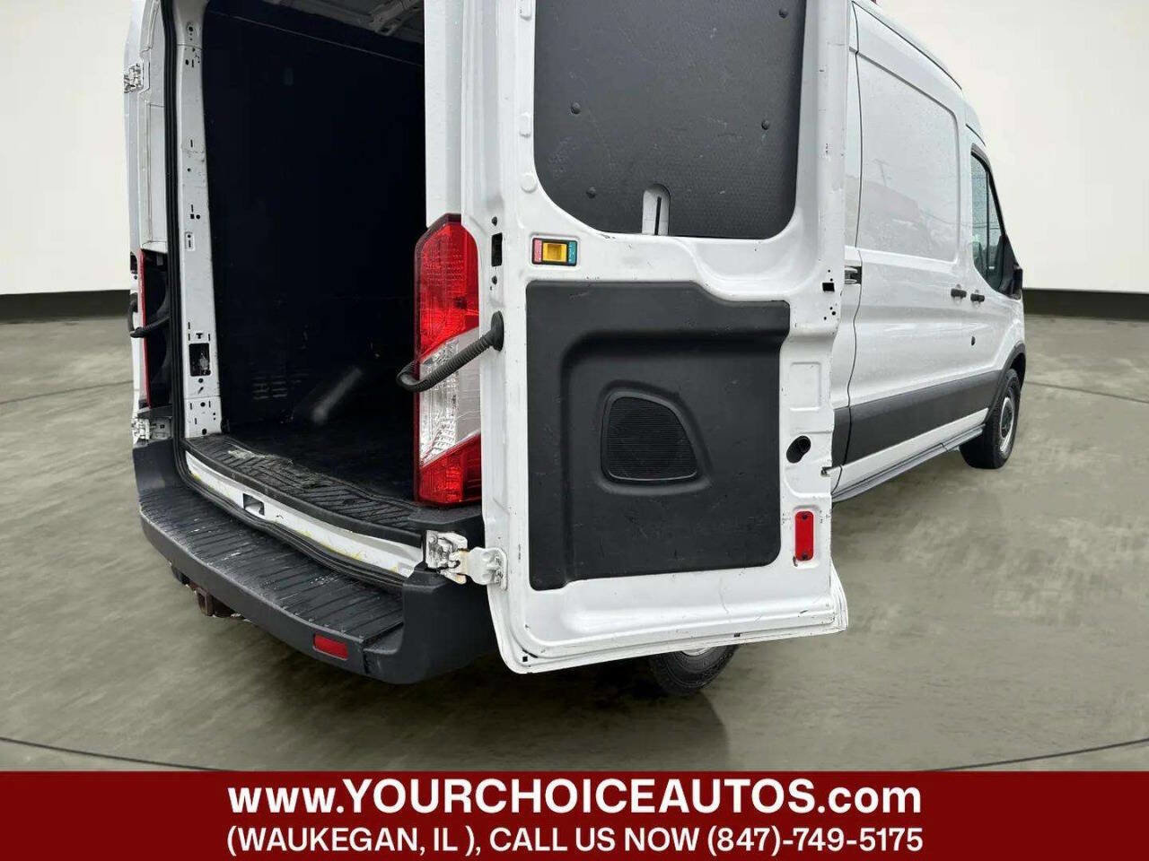 Used 2015 Ford Transit 250 148 Medium Roof w/ Interior Upgrade Package image 14