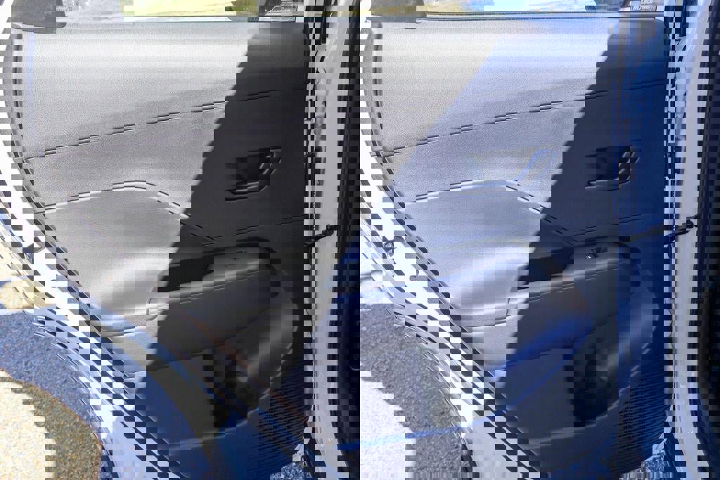 New 2026 Hyundai Kona SE image 13