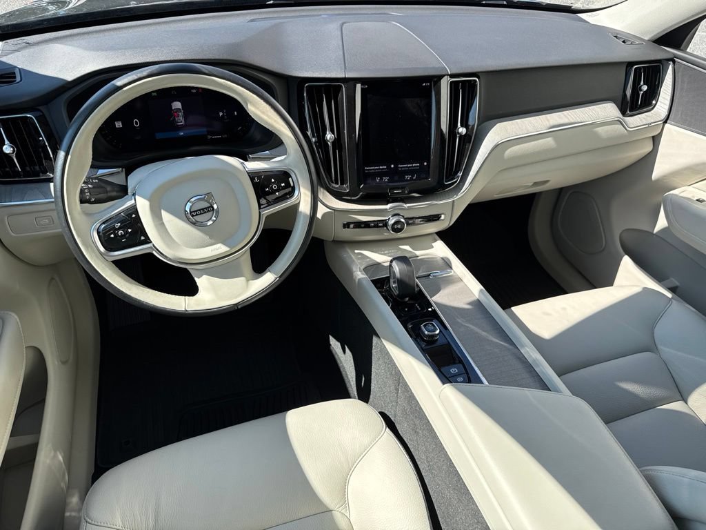 Used 2023 Volvo XC60 B5 Plus w/ Protection Package Premier FWD image 17