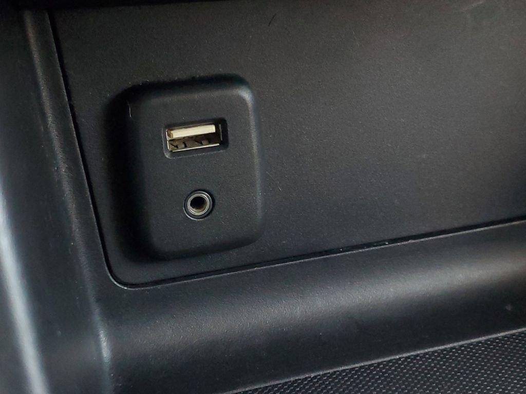 Used 2016 Chevrolet Colorado Z71 AWD/4WD image 23