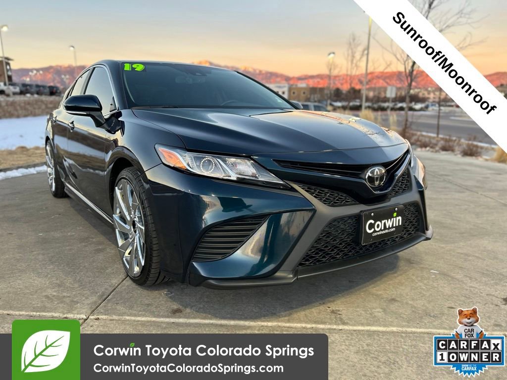 Used 2019 Toyota Camry SE