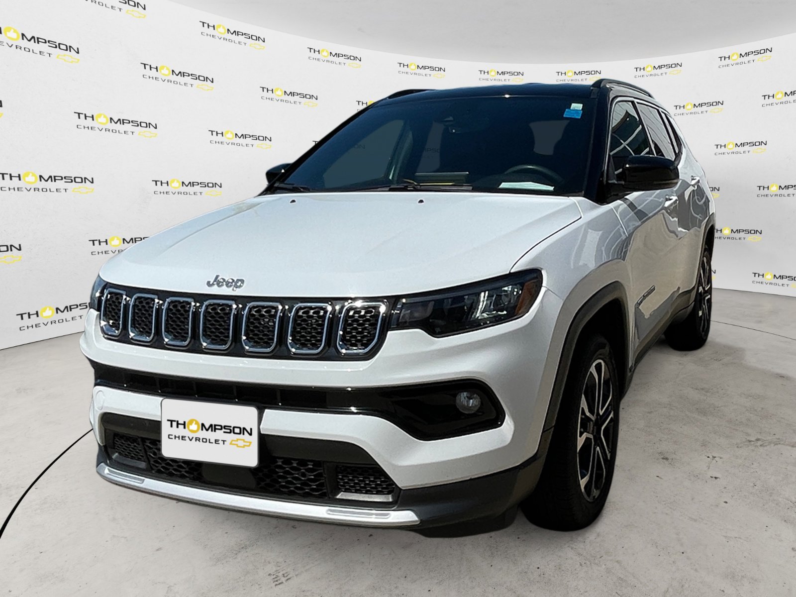 Used 2023 Jeep Compass Limited image 1