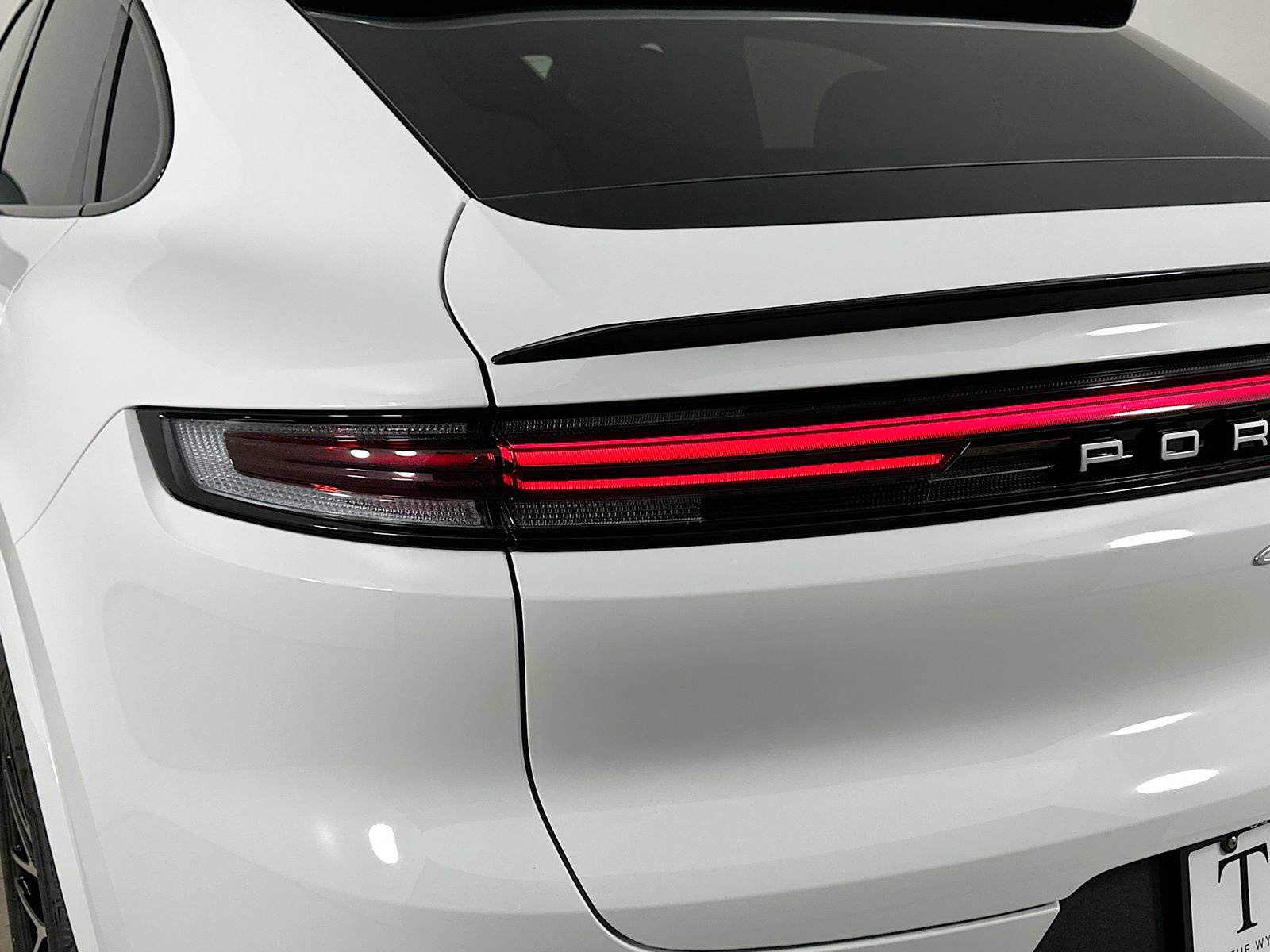 New 2026 Porsche Cayenne Coupe AWD/4WD image 12