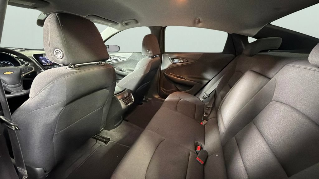 Used 2023 Chevrolet Malibu LT FWD image 27