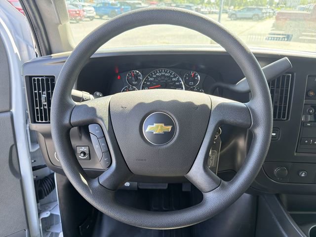 Used 2026 Chevrolet Express 2500 Extended w/ Driver Convenience Package RWD image 27