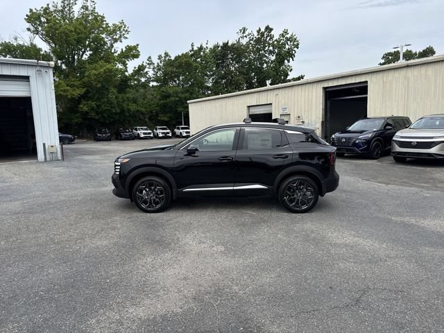 New 2026 Nissan Kicks SR FWD image 8