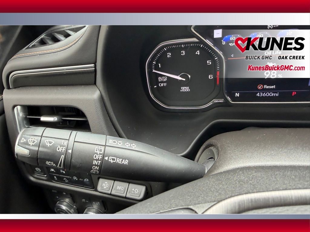 Used 2021 GMC Yukon AT4 w/ AT4 Premium Package AWD/4WD image 28