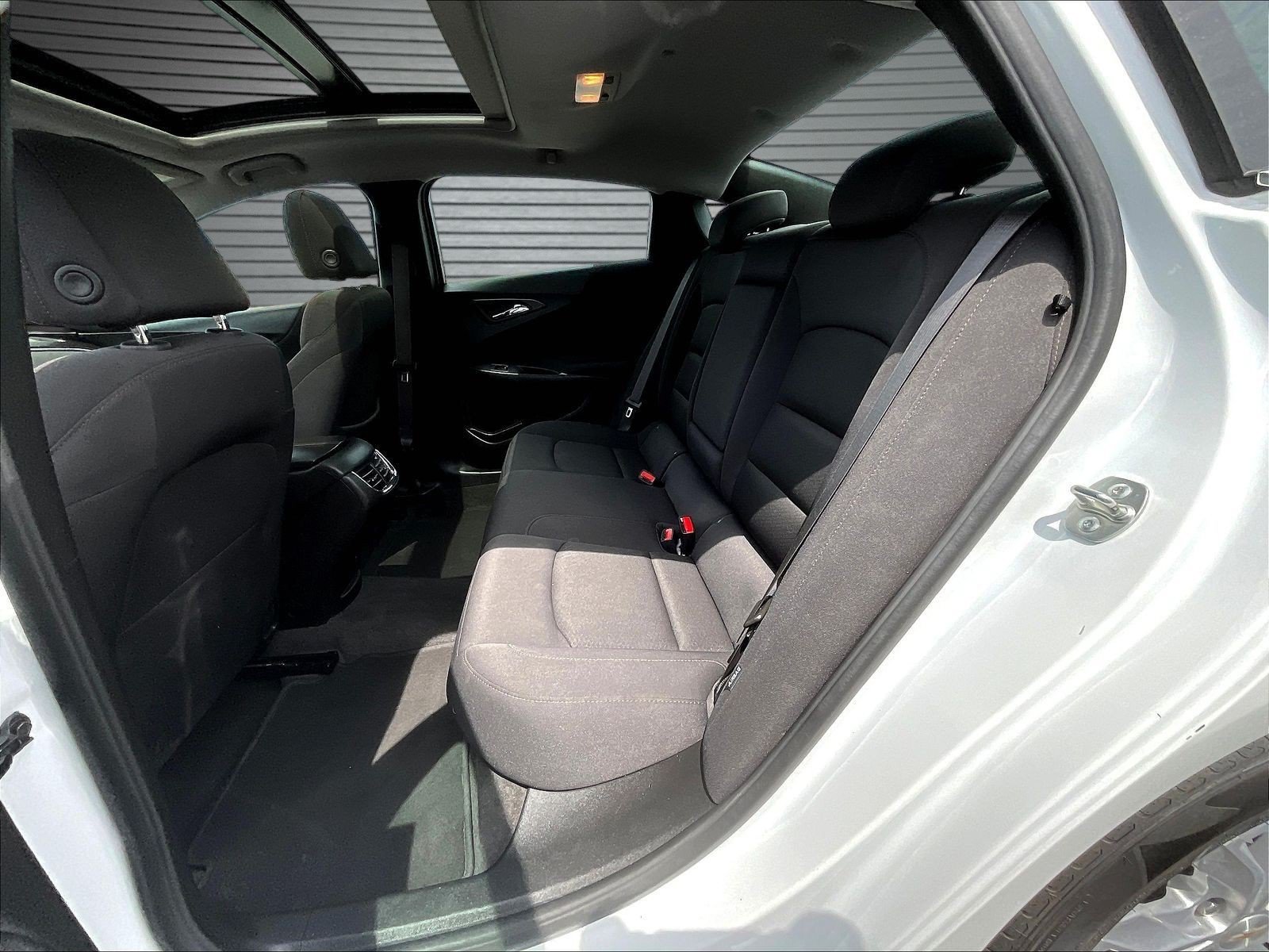 Used 2024 Chevrolet Malibu LT FWD image 22