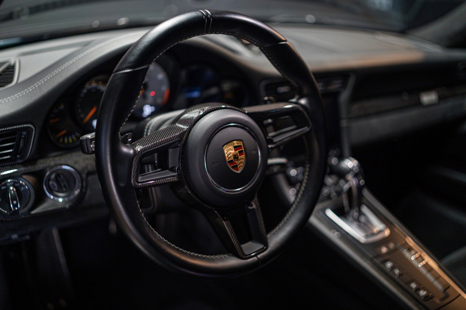 Used 2018 Porsche 911 GT2 RS RWD image 9
