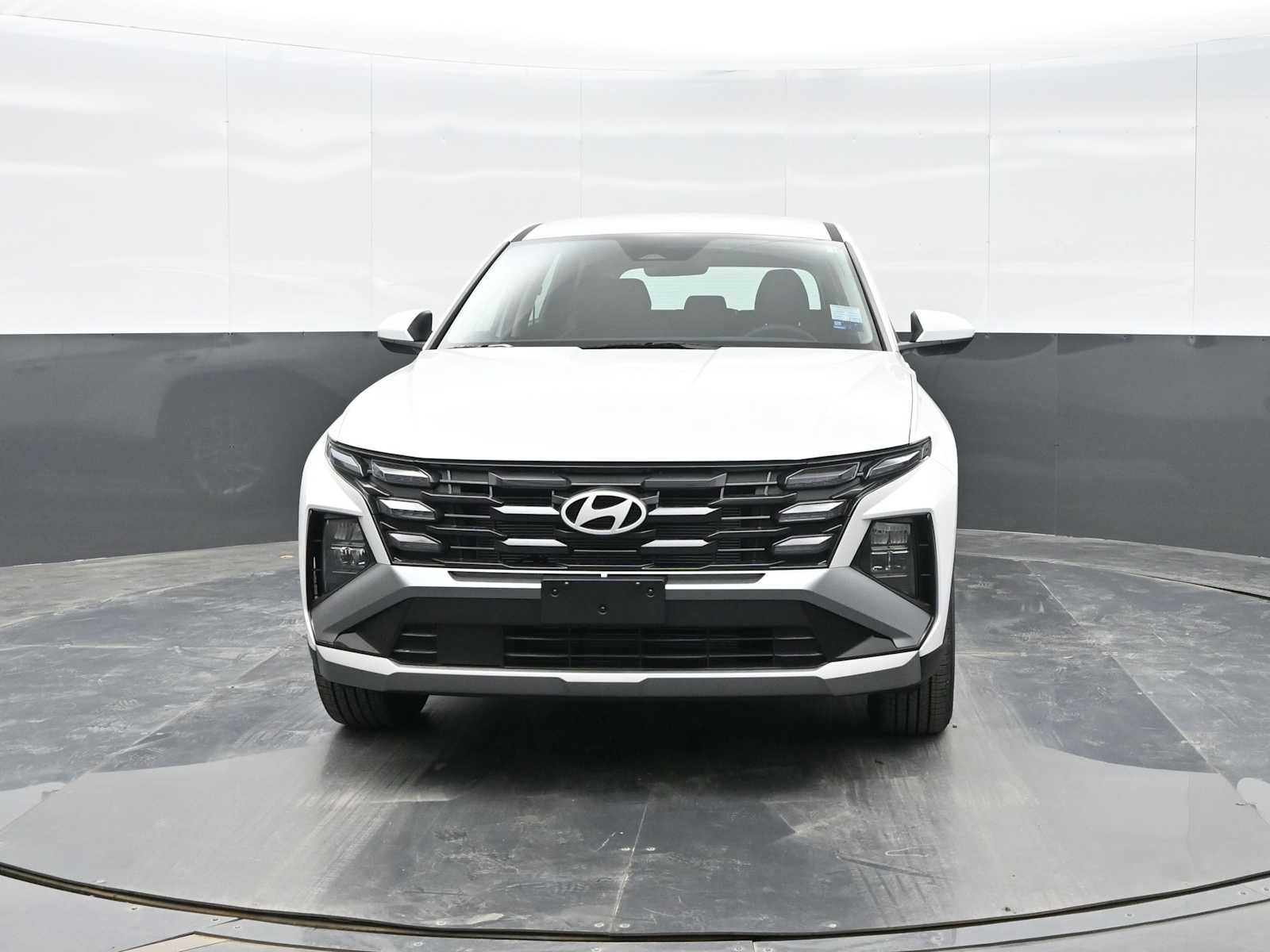 New 2026 Hyundai Tucson SE image 3