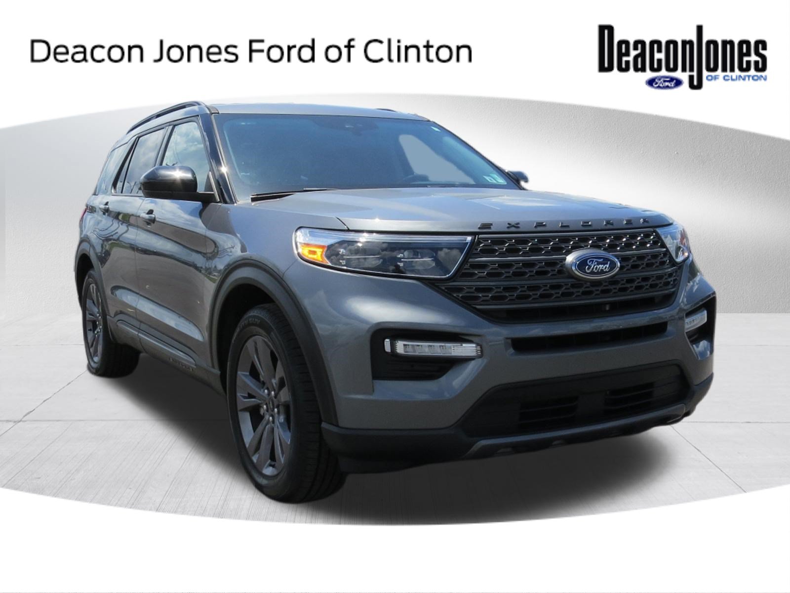 Used 2024 Ford Explorer XLT w/ Equipment Group 202A RWD image 1
