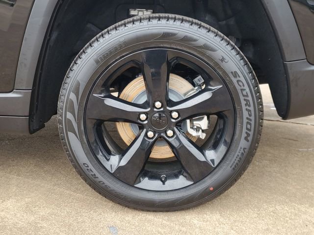 New 2025 Jeep Grand Cherokee L Limited w/ Black Appearance Package image 8