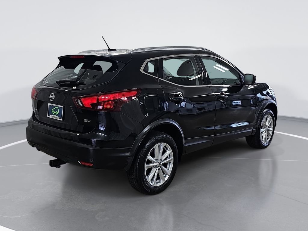 Used 2019 Nissan Rogue Sport SV image 3