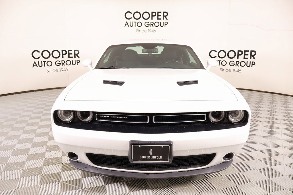 Used 2023 Dodge Challenger SXT image 8