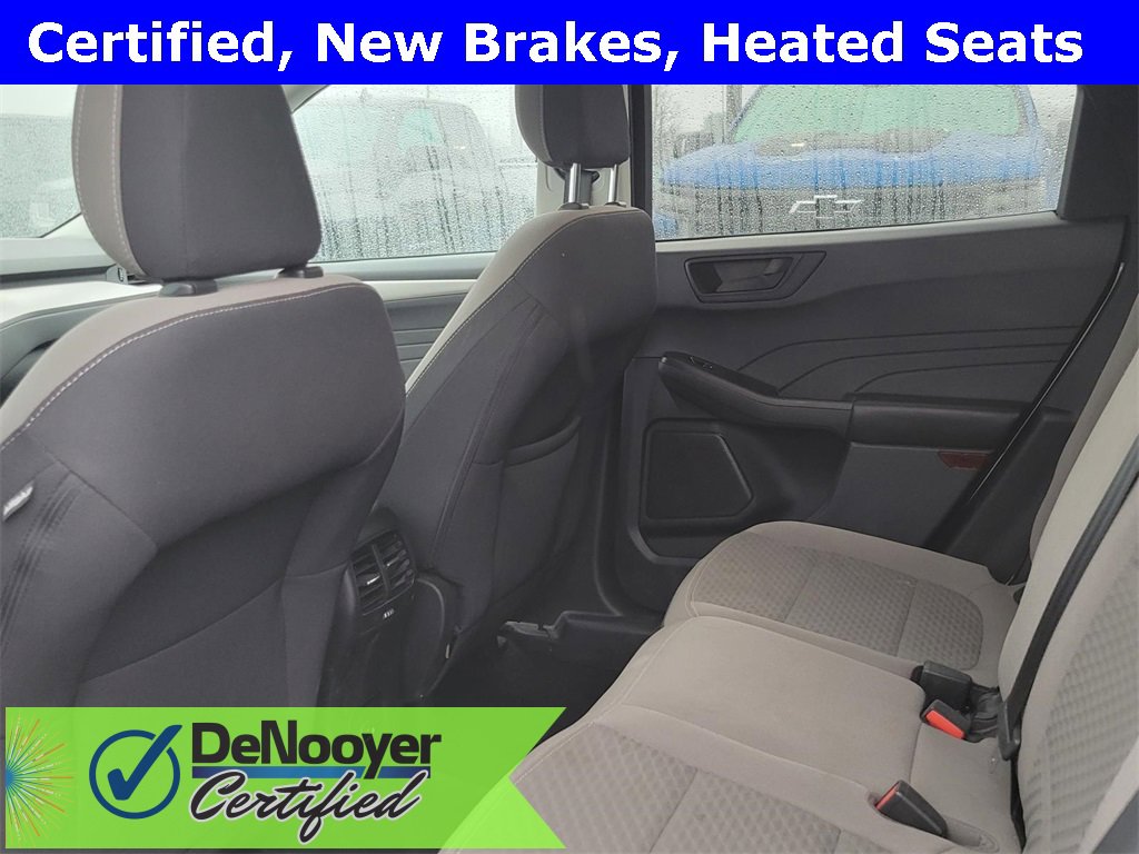 Used 2022 Ford Escape SE w/ Cold Weather Package image 24
