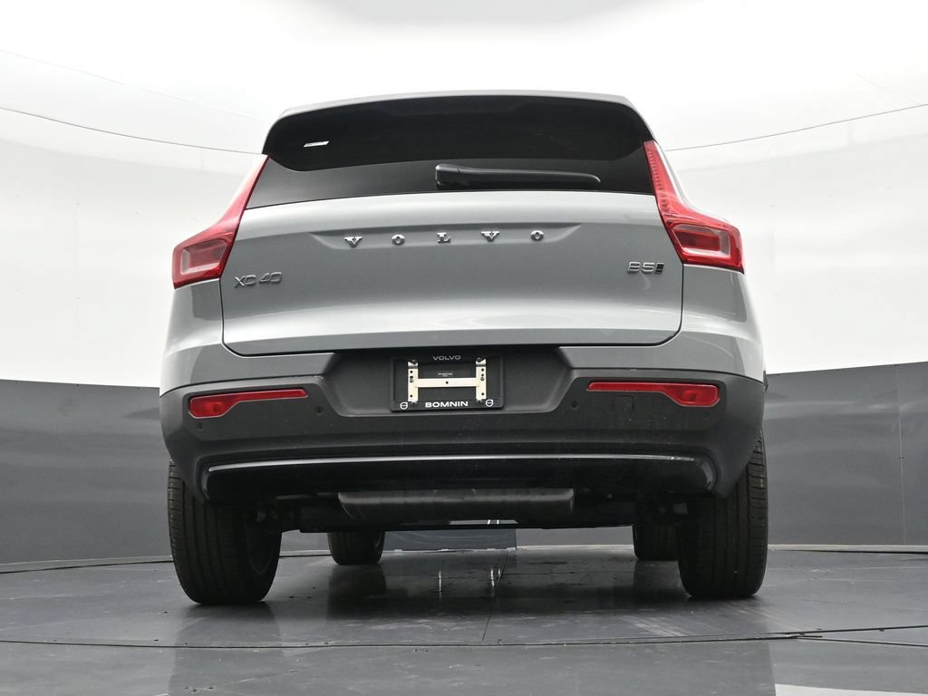 New 2026 Volvo XC40 B5 Plus w/ Protection Package Premier AWD/4WD image 24