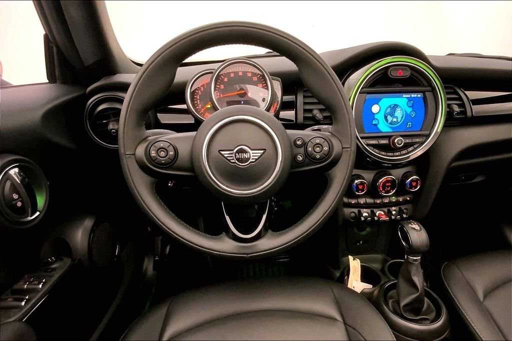 Used 2019 MINI Cooper Convertible w/ Signature Upholstery Package FWD image 4