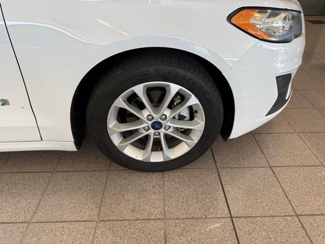 Used 2019 Ford Fusion SE FWD image 10