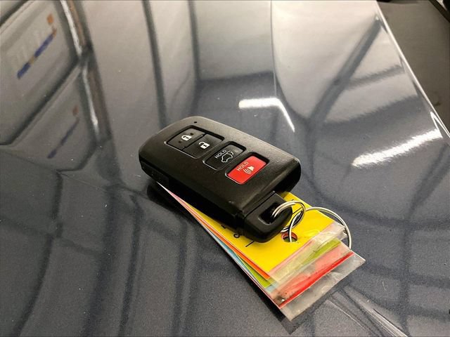 Used 2018 Toyota Highlander XLE AWD/4WD image 10